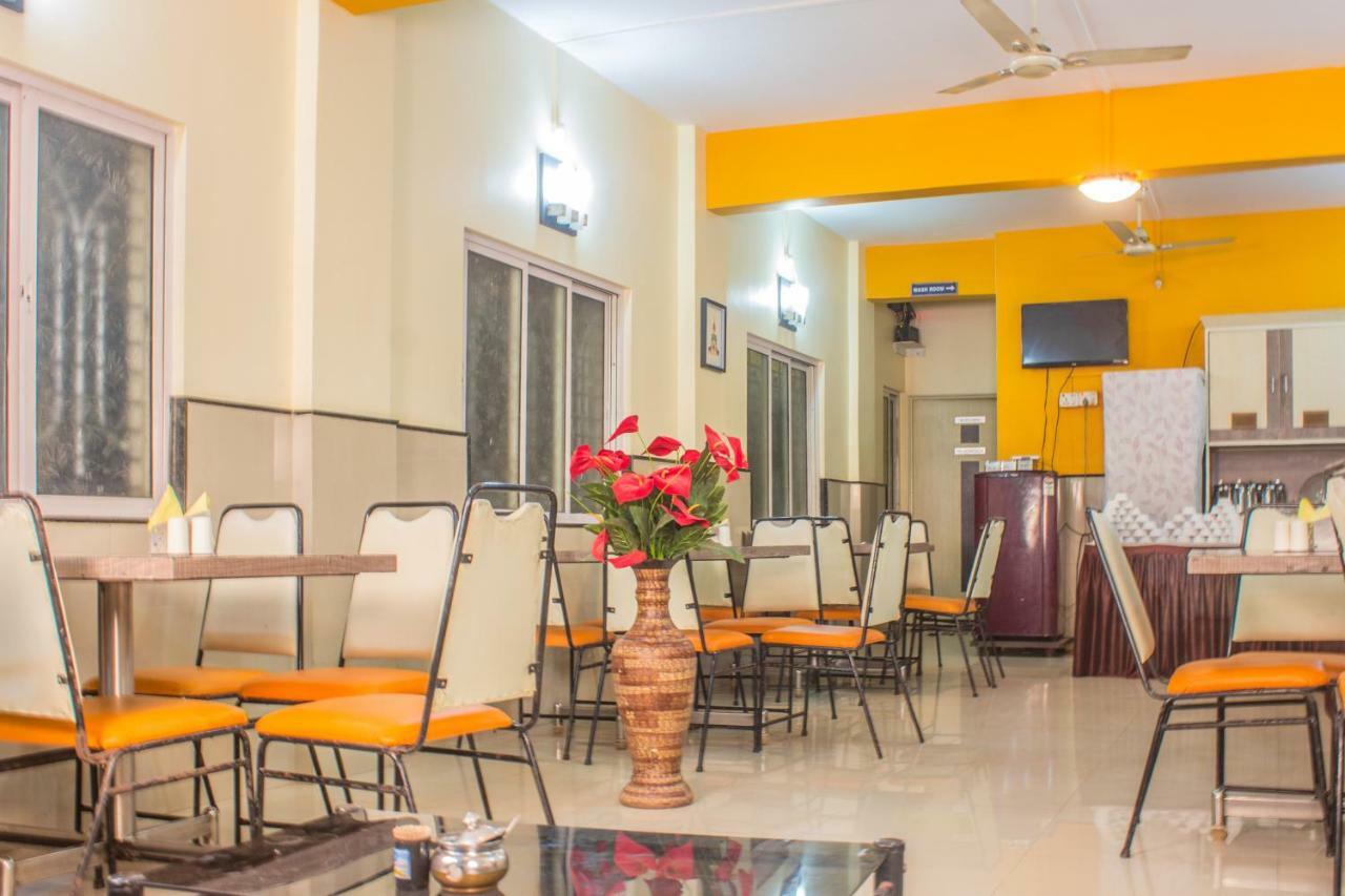 Maitreya Beach Resort Diveagar Ngoại thất bức ảnh