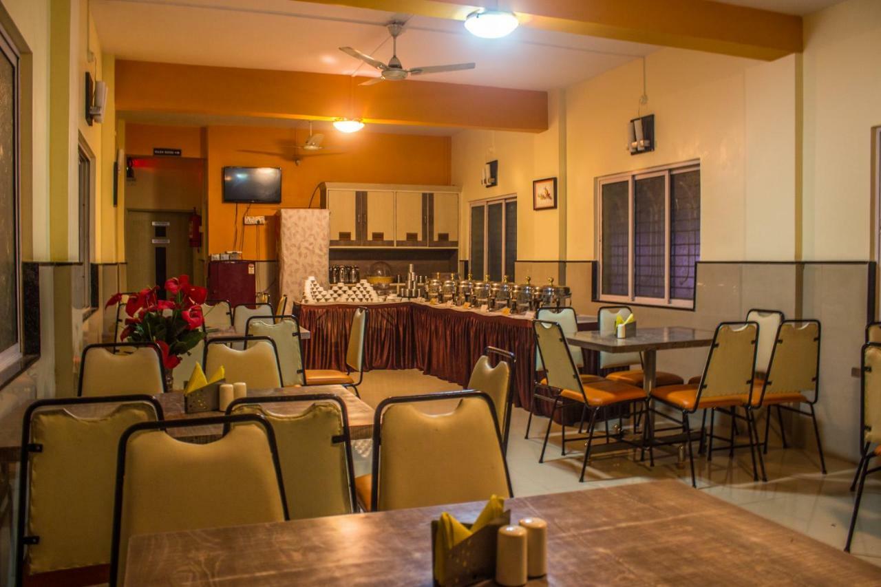 Maitreya Beach Resort Diveagar Ngoại thất bức ảnh