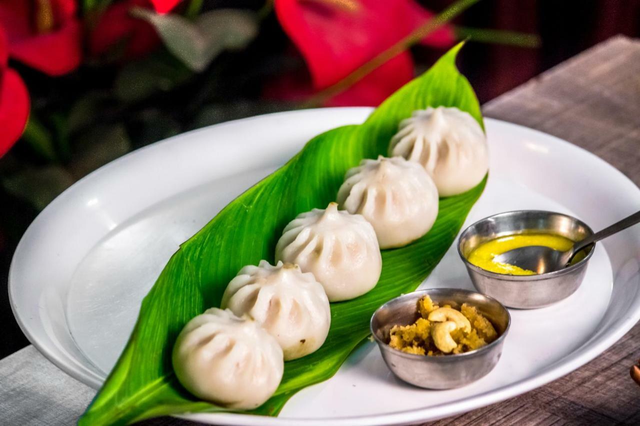 Maitreya Beach Resort Diveagar Ngoại thất bức ảnh