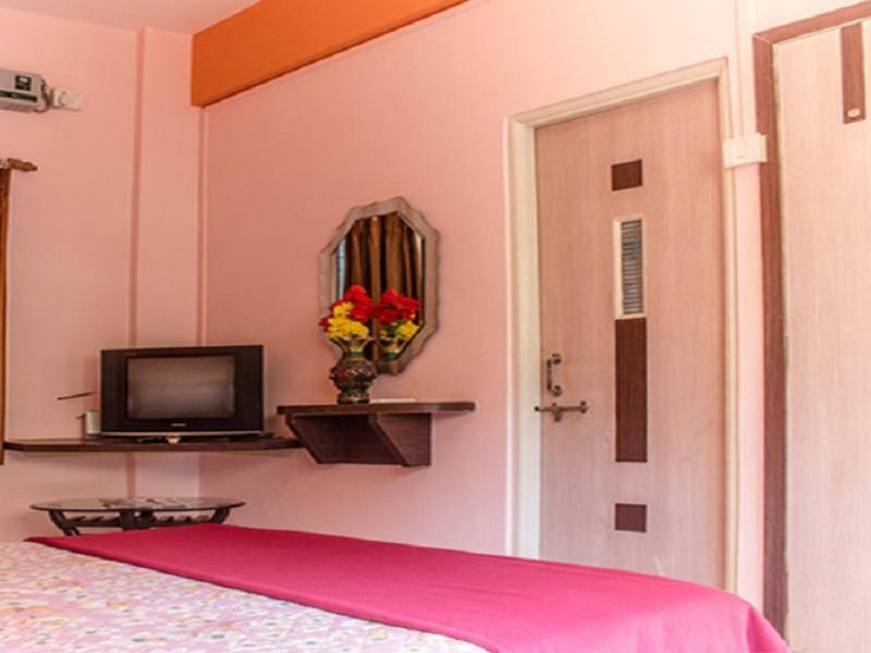Maitreya Beach Resort Diveagar Ngoại thất bức ảnh